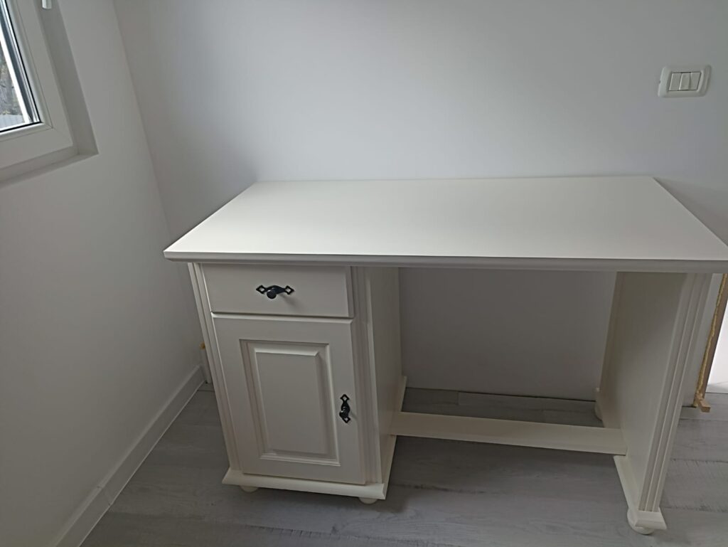Offices select solid, white