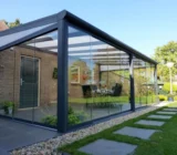 Compartmentalization of the space from the veranda with glass walls